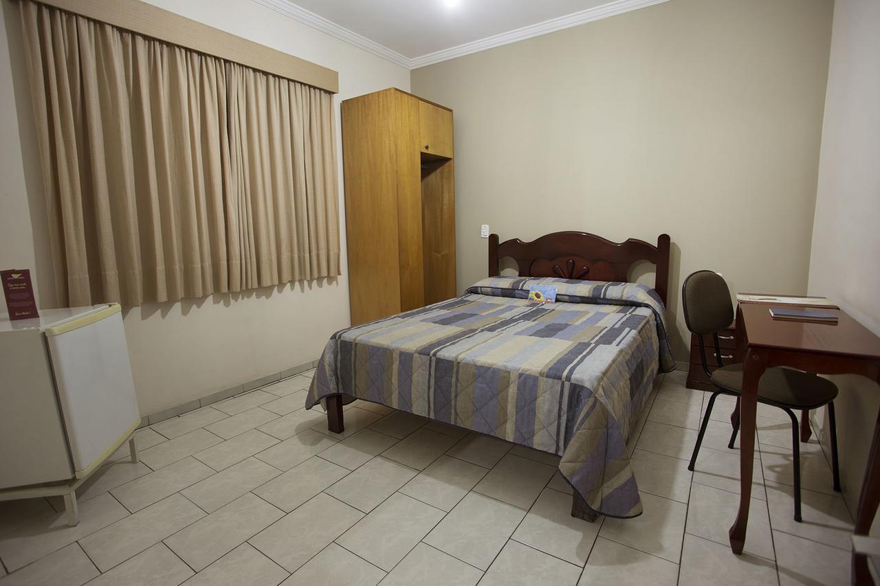 Hotel Vitoria פינדאמונהנגבה מראה חיצוני תמונה